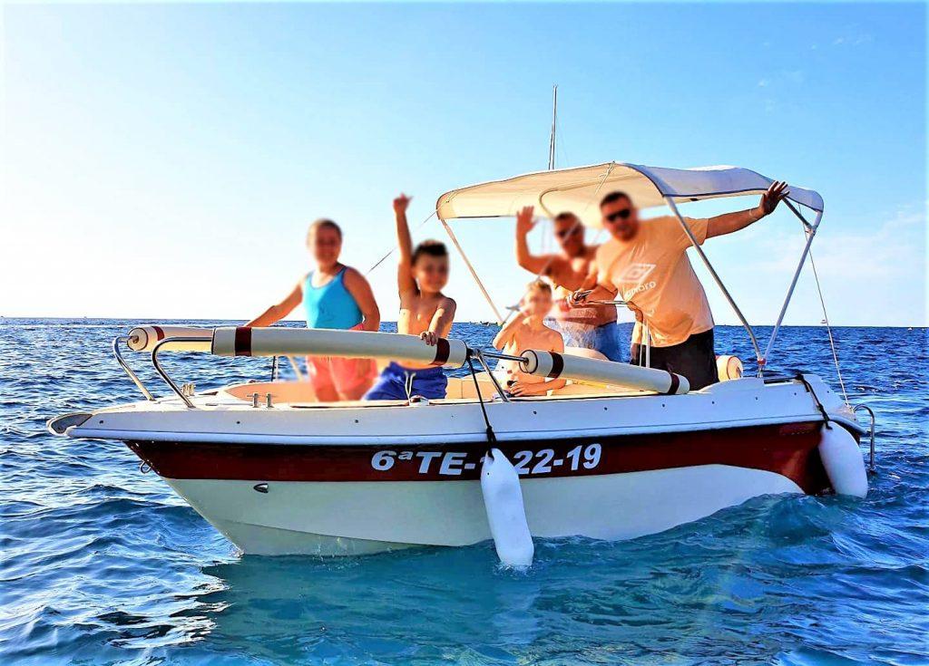 Rent a boat without captain and licence in Tenerife South