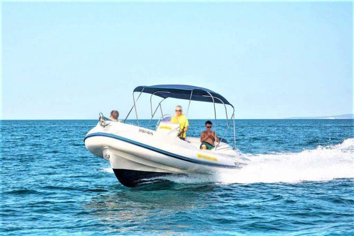 Bareboat yacht charter in Mallorca with Scanner 710 Envy - 13702  