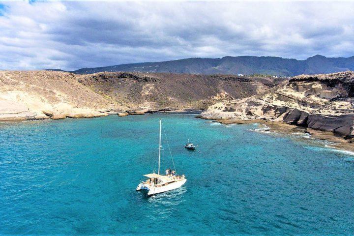 Ruime catamaran charter in Tenerife Zuid voor max. 11 personen - 13525  