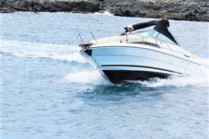 Motorboot Vermietung auf Teneriffa mit oder ohne Skipper mit SeaRay 230 - 2421  