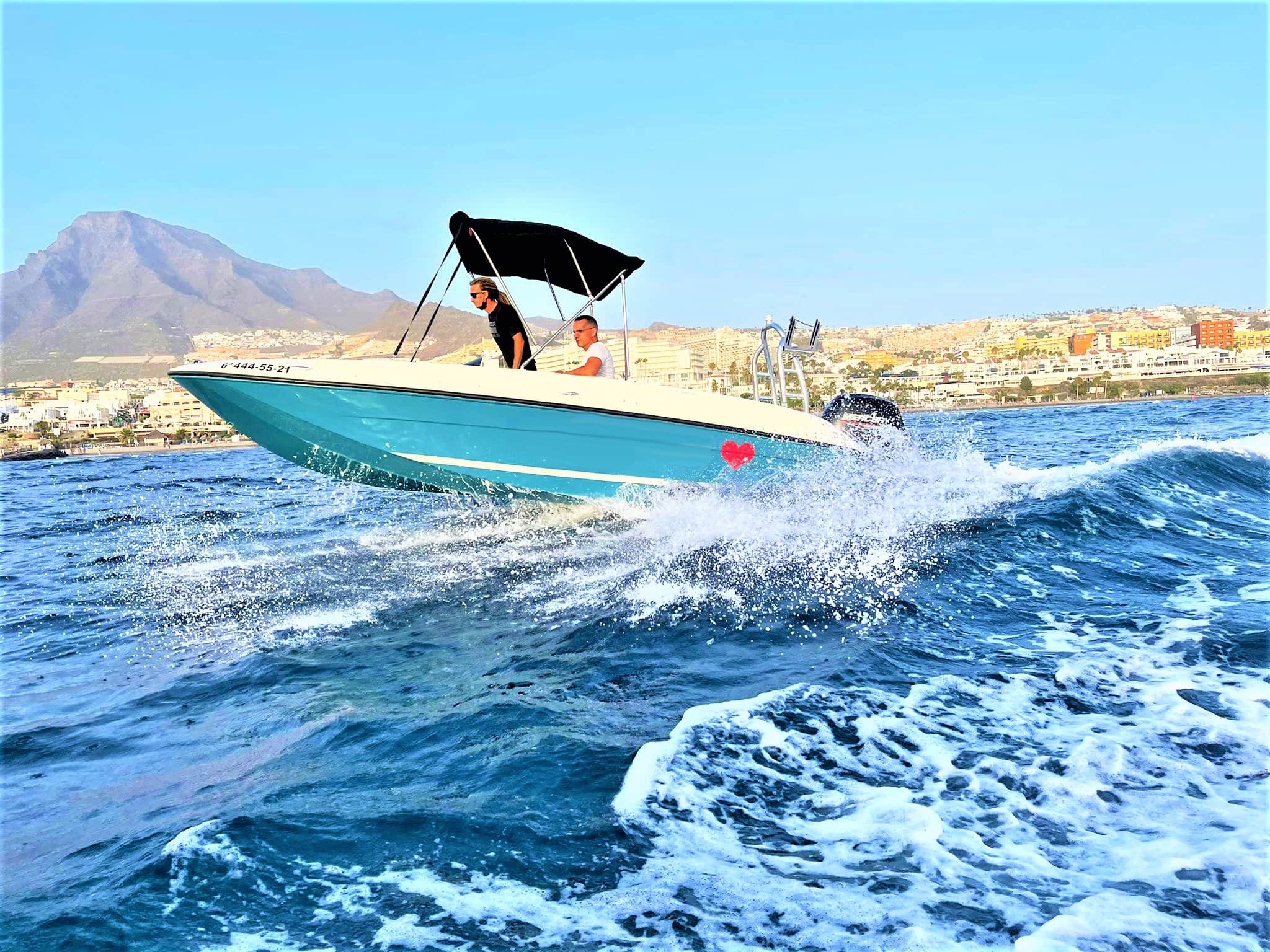 Самостоятелно управление на лодка в Коста Адехе с Bayliner 18