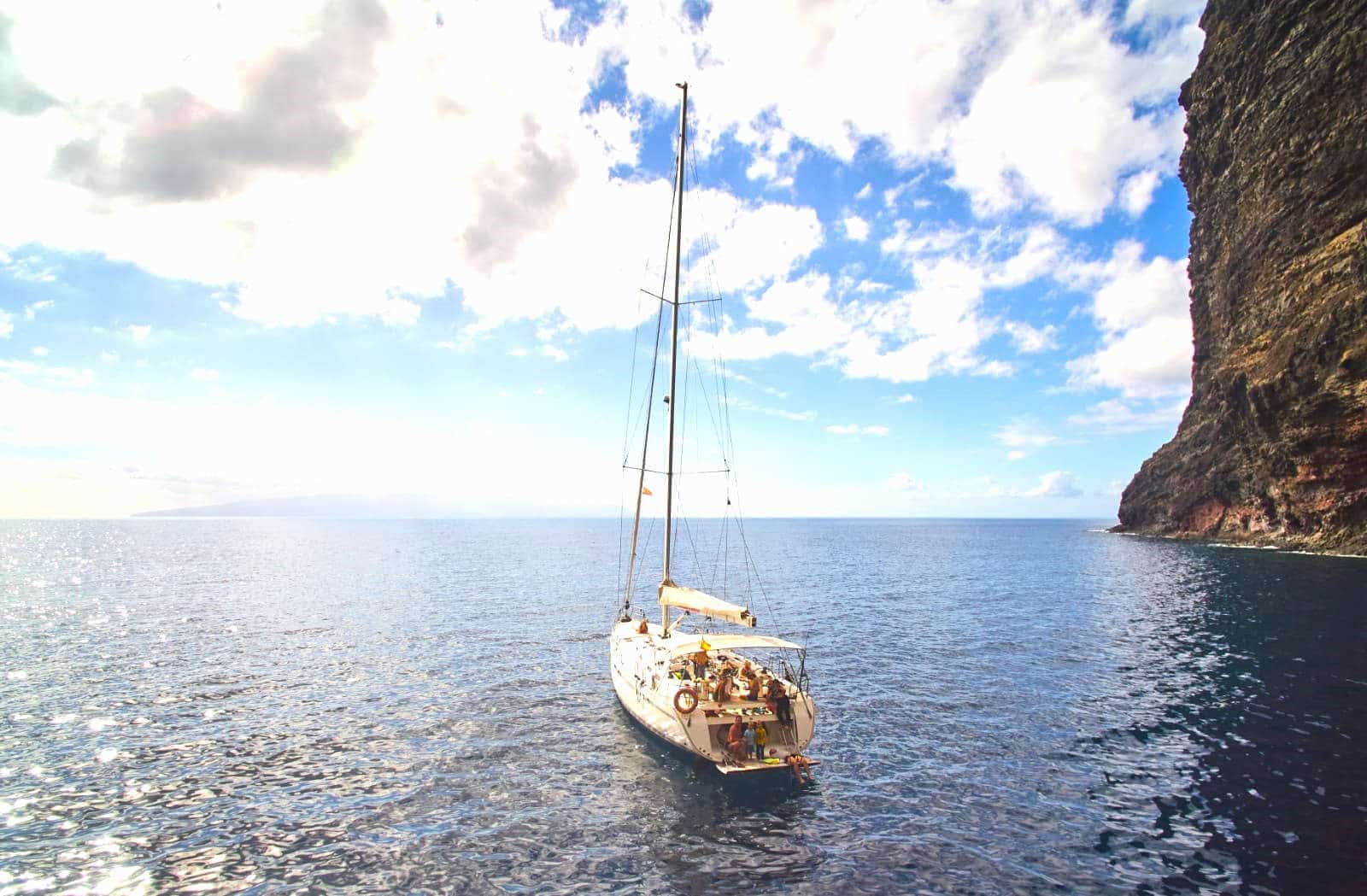 Privati ekskursija dideliu burlaiviu išplaukiant iš Golf del Sur uosto