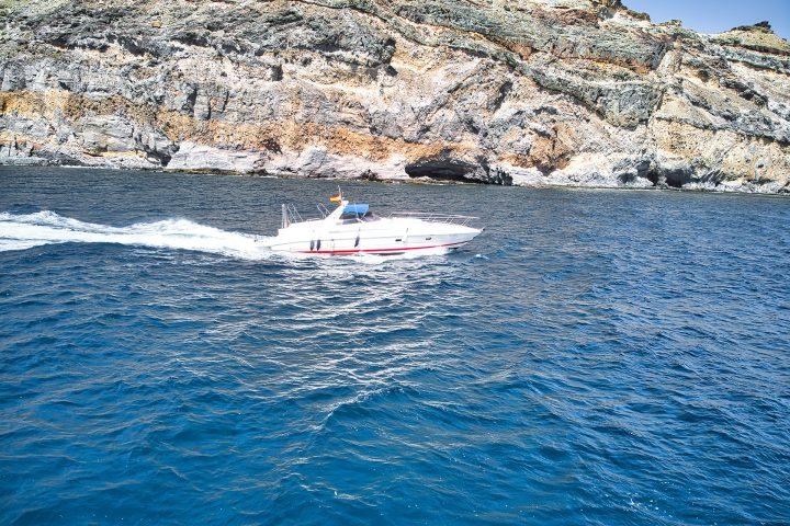 Czarter łodzi motorowej w Puerto Mogan na Gran Canarii - 27840  