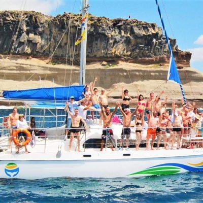 Costa Adeje catamaran charter for 45 persons - Katamaran-Charter auf Teneriffa für Gruppen bis zu 45 Personen