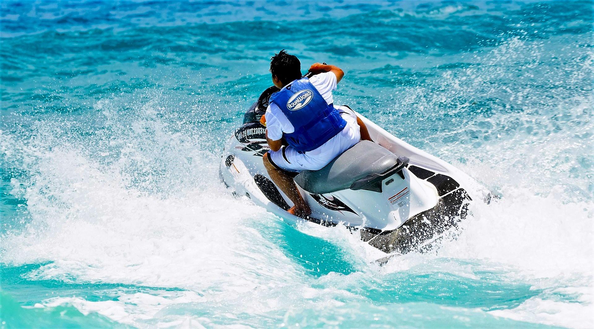 Water Sport Discount Packages in Costa Ade