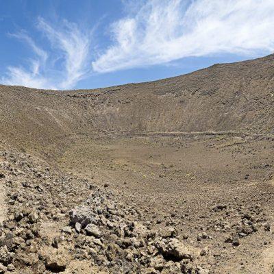 la caldera blanca lanzarote (2)-min - Odkrywanie wulkanicznego cudu Caldera Blanca na Lanzarote
