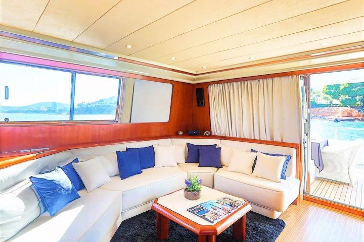 Luxus Mega Yacht Charter auf Mallorca - 8259  
