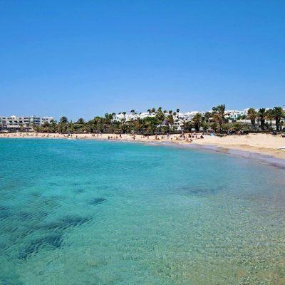 			 - Stranden van Costa Teguise in Lanzarote