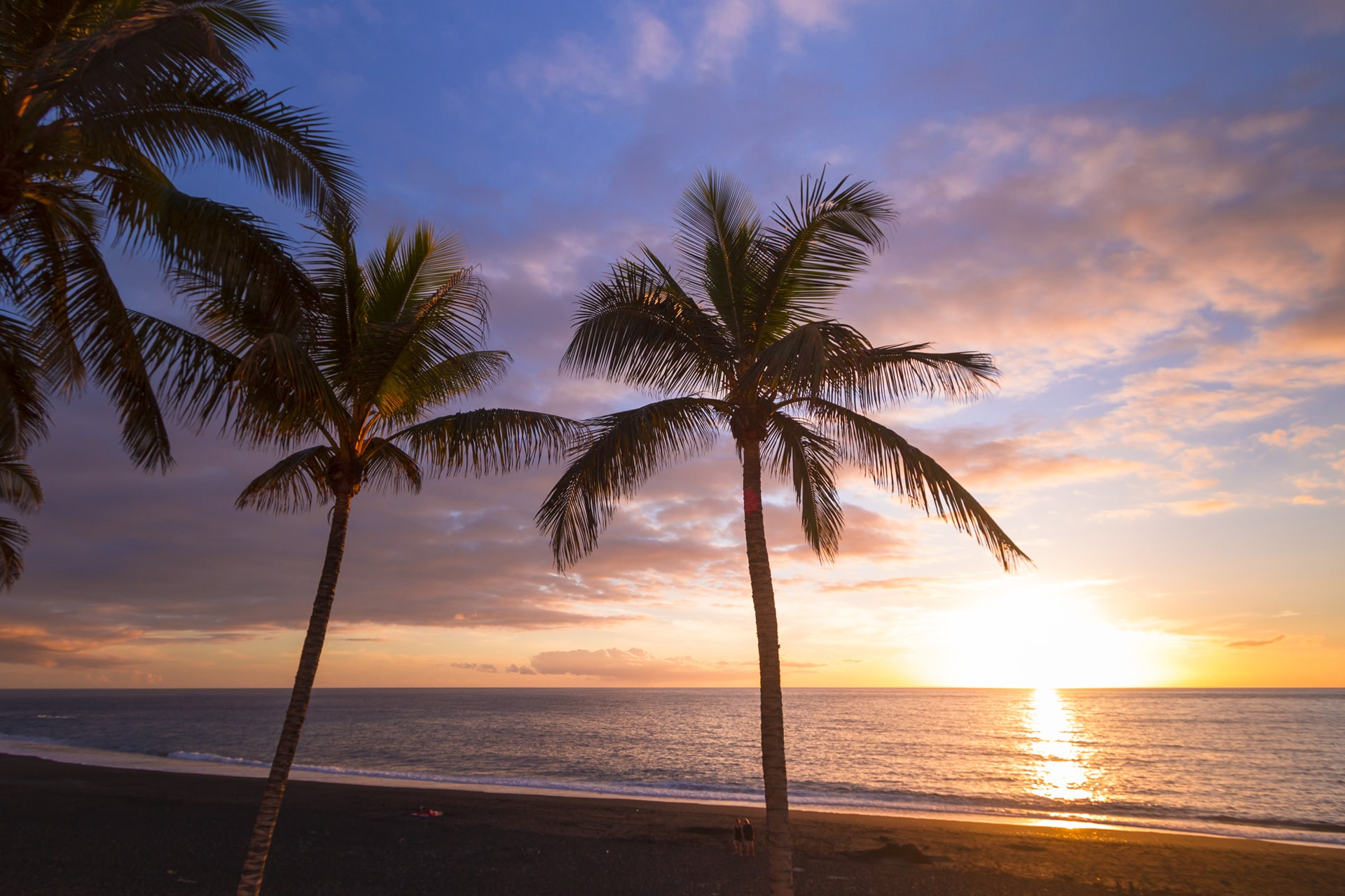 Puerto Naos — La Palman eläväinen ranta Puerto Naos — La Palman eläväinen ranta