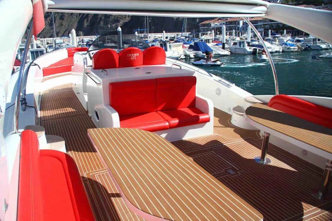 speedboat-opera-60-tenerife-private-luxury-yacht (5)