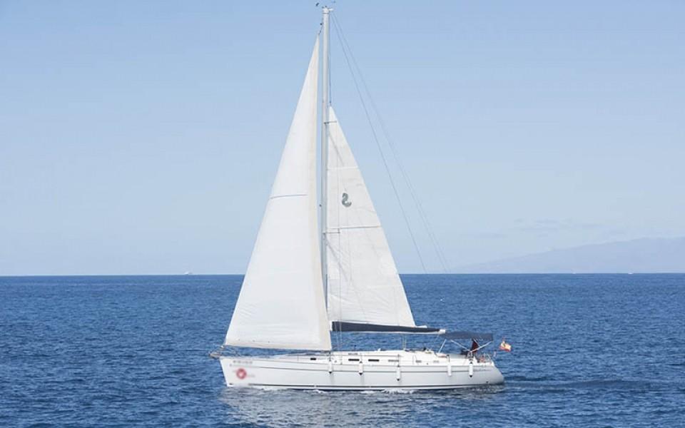 tenerife-sailing-boat-charter-white-tenerife (5)